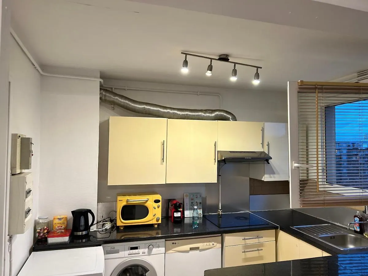 F2 Belle Vue Aqueduc Avec Balcon Apartment Arcueil France