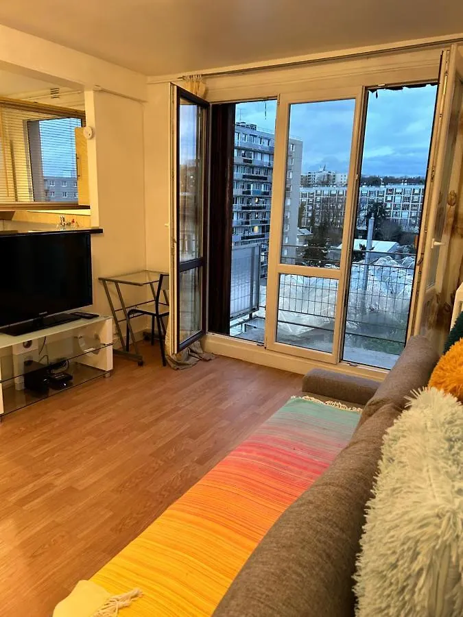 F2 Belle Vue Aqueduc Avec Balcon Apartment Arcueil 0*,  France