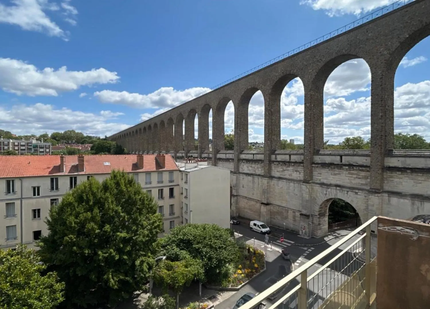F2 Belle Vue Aqueduc Avec Balcon Apartment Arcueil